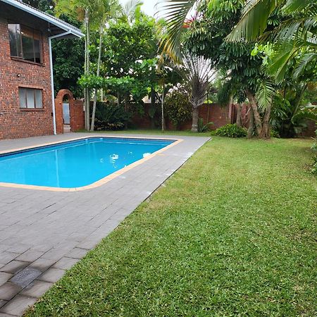 Emangunini Guest House ริชาร์ดสเบย์ ภายนอก รูปภาพ