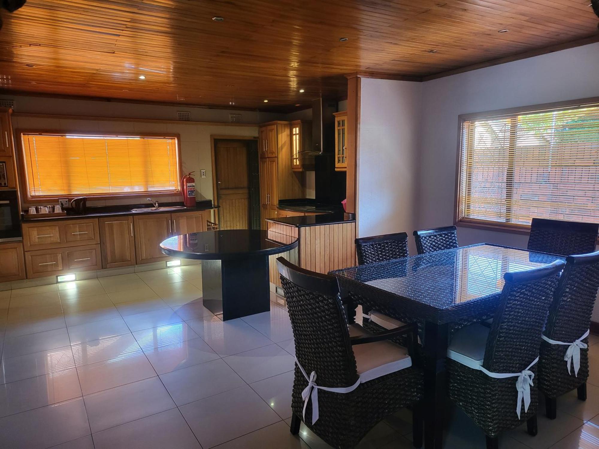 Emangunini Guest House ริชาร์ดสเบย์ ภายนอก รูปภาพ