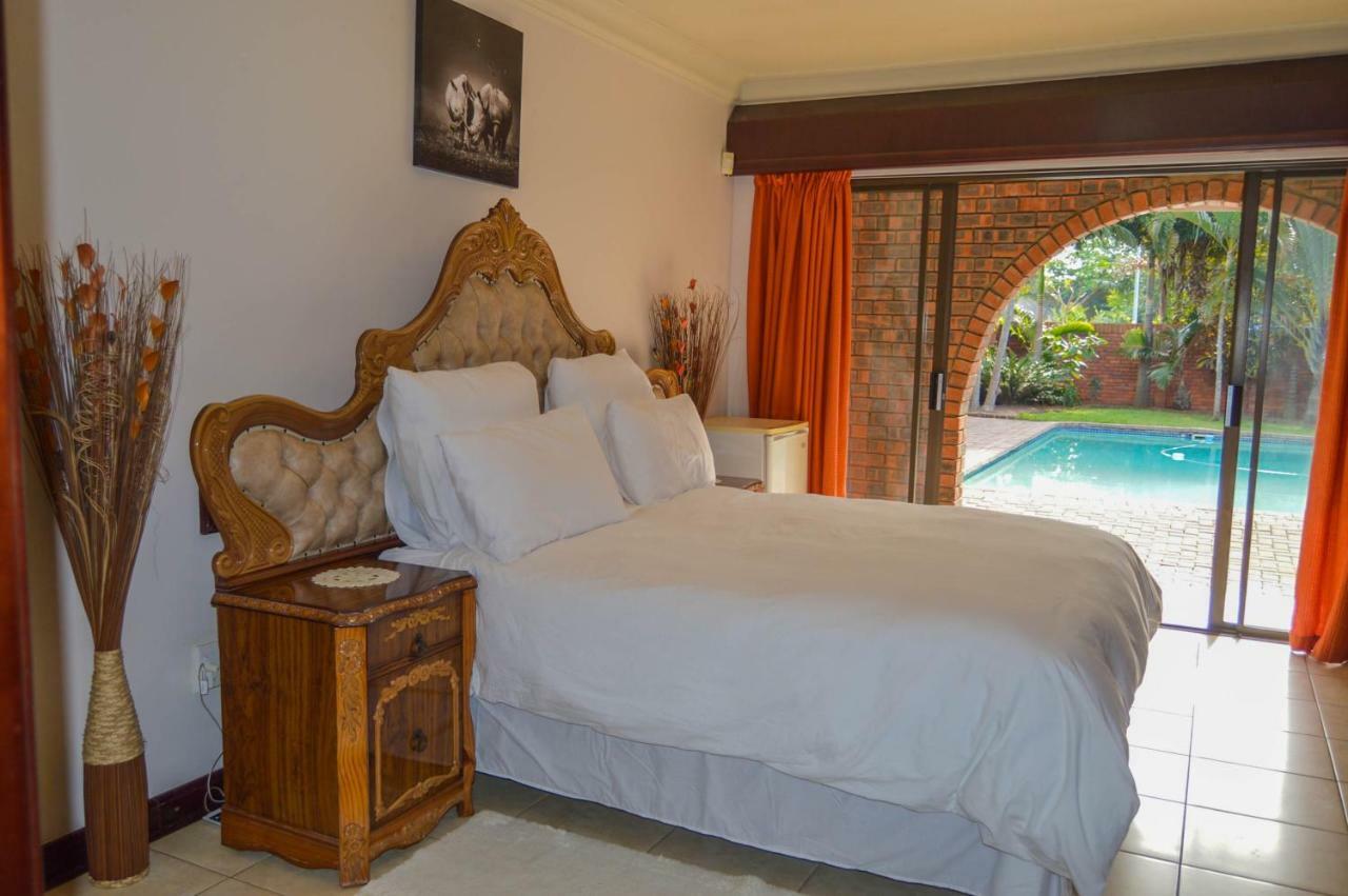 Emangunini Guest House ริชาร์ดสเบย์ ภายนอก รูปภาพ