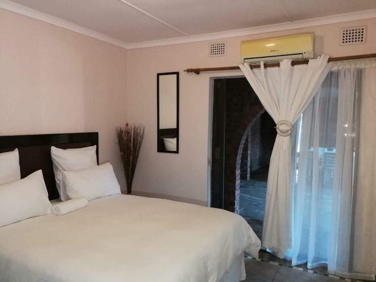 Emangunini Guest House ริชาร์ดสเบย์ ภายนอก รูปภาพ