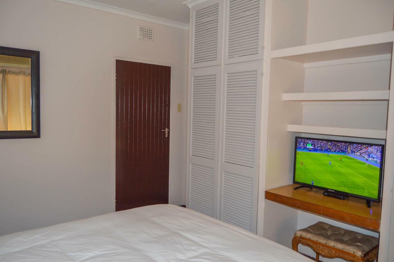 Emangunini Guest House ริชาร์ดสเบย์ ภายนอก รูปภาพ