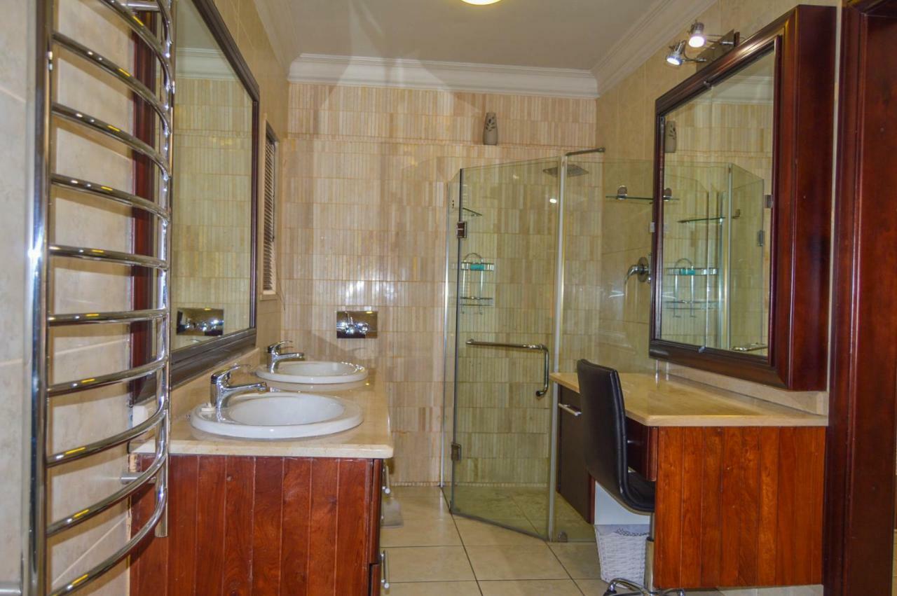 Emangunini Guest House ริชาร์ดสเบย์ ภายนอก รูปภาพ